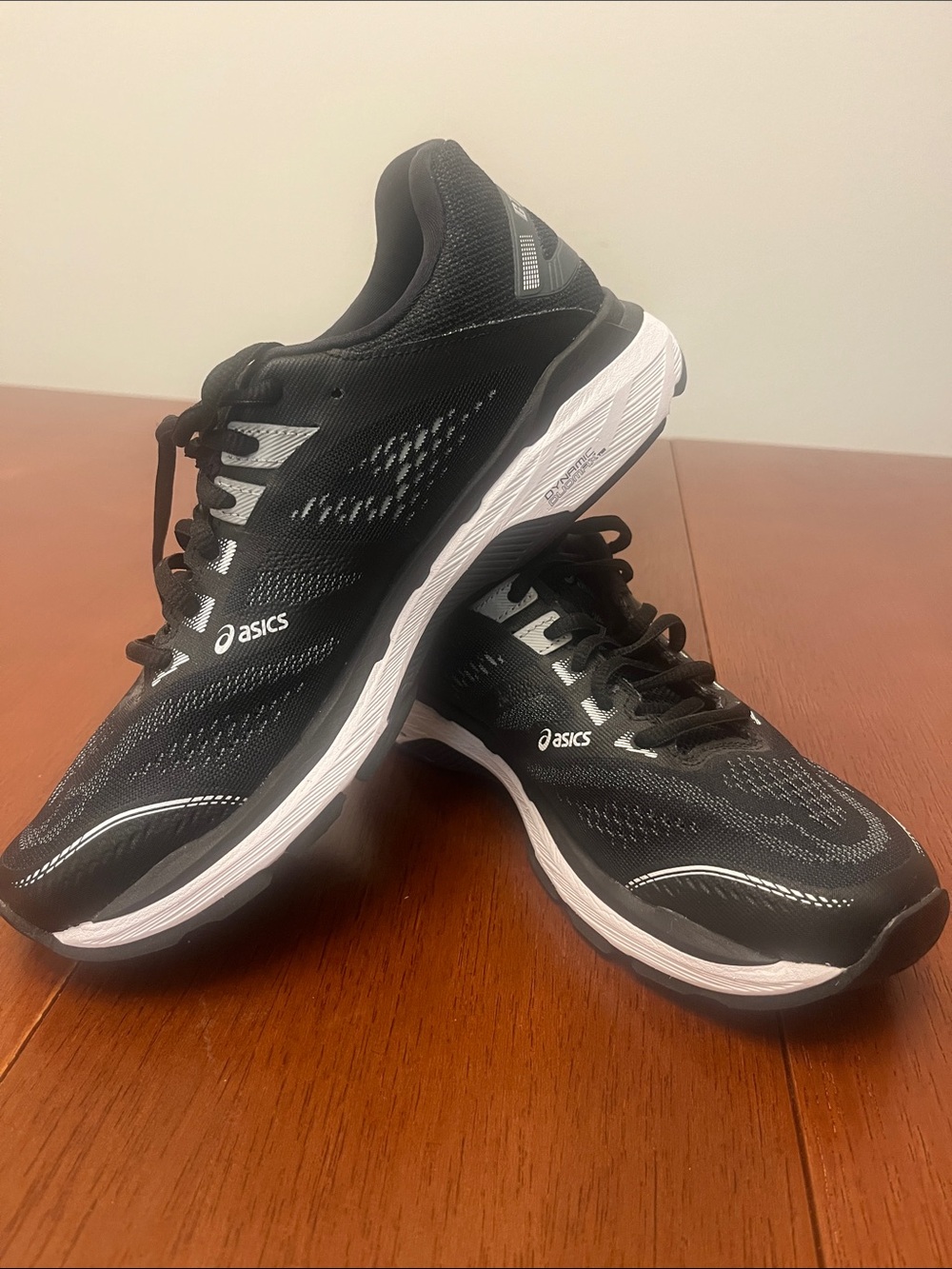 Asics GT-2000 7 Women's Running Shoes Sneakers Black White Size Sz 8